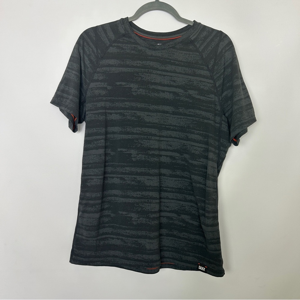 SAXX Aerator Performance T-Shirt Men's Size M Gray Camouflage Athletic Wear
